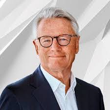 Blake Reeder's Instagram, Twitter & Facebook