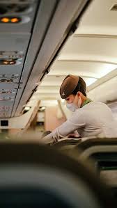 कैसे बनते हैं एयर होस्टेस? | Navbharat Times