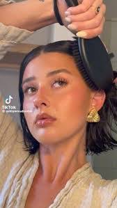 Ashley Joiner's Instagram, Twitter & Facebook