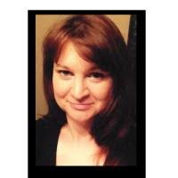 Melinda Benoit's Instagram, Twitter & Facebook