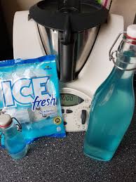 Eisschnaps Sclumpf Pipi Rezept Schnaps Schnaps Rezepte Getranke Rezepte