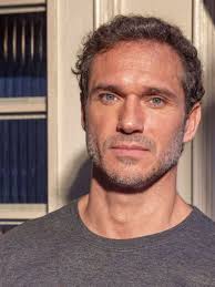 Quem é Volney em 'Mania de Você'? Paulo Rocha chega com trama polêmica em  relação com sobrinha e ajuda na queda de Viola