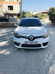 Sok Sok Bu Fiyat Kacmaz Otomatik Fulyens 130 Km 56 250 Tl Arabamcom Araba Ikinciel Renault Fluence Araba