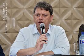 Последние твиты от tarcísio gomes de freitas (@tarcisiogdf). Tabela De Frete Para Caminhoes Sera Suspensa Diz Tarcisio Freitas Ministro Da Infraestrutura Do Governo Bolsonaro Jornal Grande Bahia Jgb