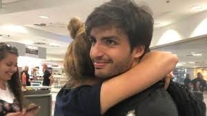 Lucky fan's priceless reaction to Formula One