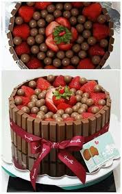 Choco Fraises Gateau Kitkat Gateaux Et Desserts Idee Gateau