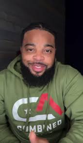 SEASON OF GIVING 🎄ABOUTFACE-USA 🇺🇸 This holiday season, we're honored to  kick off our SEASON OF GIVING by spotlighting an incredible veteran. 🙏 Dr.  Rá-Jendra Hunter, an AboutFace-USA veteran, has not only