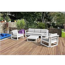 Grâce aux castostages, vous pouvez gratuitement apprendre à poser du carrelage, monter un meuble de salle de bains ou même réaliser une installation électrique*. Salon De Jardin Brisbane Blanc Castorama
