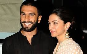 Deepikapadukone Ranveersingh Wedding Will The Actress Change Her Name Post Marriage Wedding Ceremony Places Ranveer Singh Wedding Ceremony
