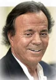 Mi amor es más joven que yo. Biografia De Julio Iglesias Su Vida Historia Bio Resumida