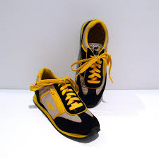 Black And Yellow Tennis Shoes Kangaroos Sneakers 1990s Vintage Lotus Yellow Black And Gray Tennis Shoes Womens 9 Running Shoes With Zipper Pocket In 2020 Kangaroo Shoes Grey Tennis Shoes Vintage Outfits