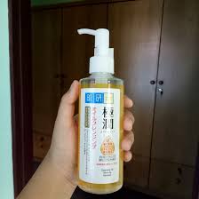Read reviews, see the full ingredient list and find out if the notable ingredients are good or bad for your skin concern! Hada Labo Cleansing Oil Health Beauty Skin Bath Body On Carousell