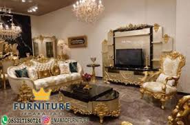 Bagi anda yang ingin mengisi ruang tamu anda dengan model desain interior minimalis namun masih memiliki kesan natural, anda bisa memasukkan furniture berbahan dasar kayu. Set Ruang Tamu Mewah Ukiran Relief Jepara Furniture Jepara Jati