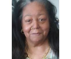 Vanessa Hood's Instagram, Twitter & Facebook