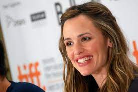 Jennifer garner, 48, runs errands with her daughter violet, 15. Jennifer Garner Simple English Wikipedia The Free Encyclopedia