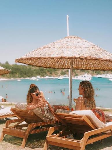 Sisus Beach (@sisusbeach) · Cesme