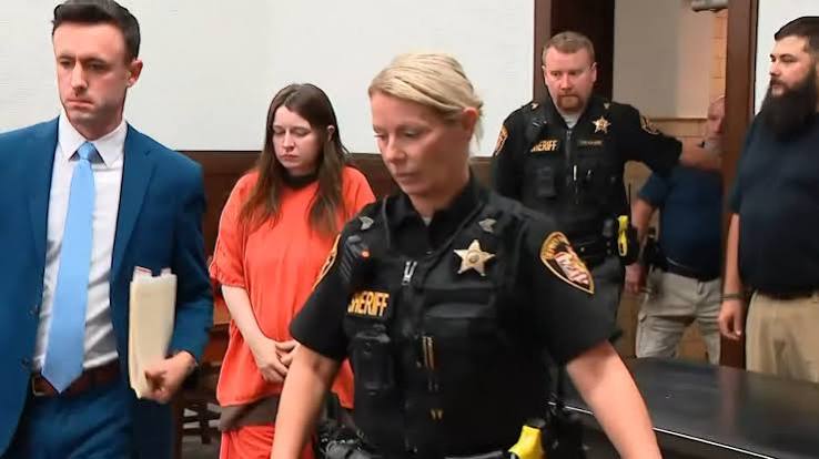 Elizabeth Siders pleads not guilty to child endangerment, child sex abuse charges