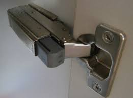 soft close kitchen cabinet doors