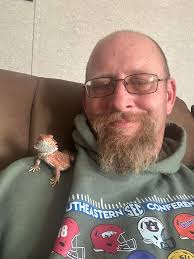 Rosie and I getting ready to watch football!!! 🤘