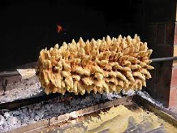 Le gâteau à la broche. Gateau A La Broche Gateau De Jeannot Tourne Broche Rocher Des Pyrenees Gateau De La Bergere Gateau De La Mariee Lou Terroir