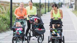 Sobald Der Nachwuchs Sitzen Kann Nutzen Viele Eltern Den Buggy Als Die Leichte Zusammenklappbare Variante