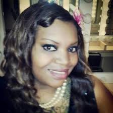 Eliza Everett's Instagram, Twitter & Facebook