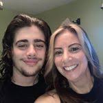 Keli Axe's Instagram, Twitter & Facebook