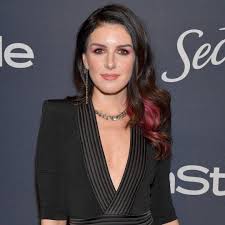 3d geometry, selected vertices and procedural operators': Why Shenae Grimes Beech Hates The Name She Picked For Unborn Son E Online