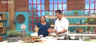 Ο μάγειρας την πρωινής εκπομπής του mega πάμε δανάη μίλησε για όλους και για όλα στην νάνσυ ζαμπέτογλου και τον θανάση αναγνωστόπουλο, ενώ μεταξύ άλλων αποκάλυψε τον αρραβώνα που είχε στο παρελθόν. O Apostolos Roybas Ftiaxnei Spesial Spanakoryzo Mega Tv