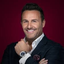 Lloyd Appleby's Instagram, Twitter & Facebook