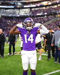 Stefon mar'sean diggs (born november 29, 1993) is an american football wide receiver for the buffalo bills of the national football league (nfl). Stefon Diggs Wallpapers Top Free Stefon Diggs Backgrounds Wallpaperaccess