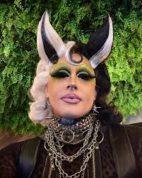 Claire Voyant (Nick Spindler)