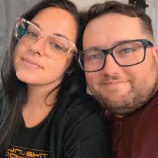 Who can photograph a wedding in February 2026?