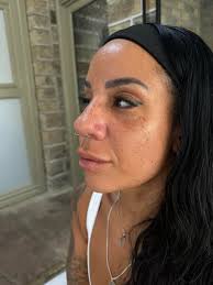 Some one have this tweezer in titanium. If yes please contact me 03227550568