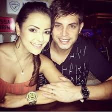 When he was still a child, his family immigrated to the united states in search for a better life, settling in new york city. Irma Confirma Crise No Casamento De Li Martins Ex Rouge