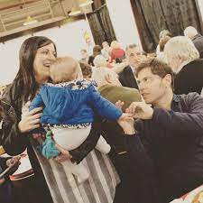 Fernanda vallejos propone subir salarios, más retenciones al maíz y cupos para exportar carne. Fernanda Vallejos Les Digo Con Quien Dejo A Mis Hijos Axelgobernador Facebook