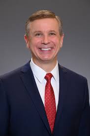 Gordon Glover's Instagram, Twitter & Facebook