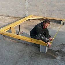 Construire Soi Meme Un Atelier A Ossature Bois En 2020 Ossature Bois Chalet Bois Jardin Planche De Coffrage
