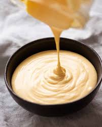 Hollandaise Sauce Quick Easy Foolproof Recipe In 2020 Hollandaise Sauce Food Hollandaise