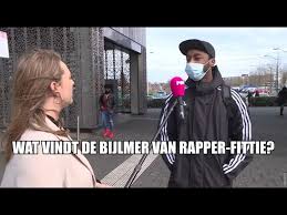 Vandaag bleek hij aangehouden te zijn voor onder andere diefstal. Opgepakte Bijlmer Rappers In Therapie Na Ruzie Over Ketting Youtube