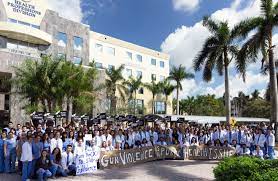 Safety is our highest priority for our faculty, staff and students. Dr Kiran C Patel College Of Osteopathic Medicine Students Support Marjory Stoneman Douglas High School Nsu Newsroom