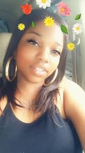 Tia Hoover's Instagram, Twitter & Facebook