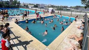 By - CONMOCIÓN EN QUILMES: UNA NENA DE 4 AÑOS MURIÓ AHOGADA EN UN COMPLEJO  RECREATIVO DE LA RIBERA Un hecho profundamente trágico ocurrió este sábado  por la tarde en el predio