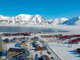 In the northernmost city in the world, it's illegal to be buried because it's too cold for on the svalbard islands of northern norway there lies the town of longyearbyen, the. Welcome To Longyearbyen Visit Svalbard
