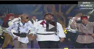 Ada 20 gudang lagu maharaja lawak mega 2019 zero minggu 1 terbaru, klik salah satu untuk download lagu mudah dan cepat. Info Hiburan Maharaja Lawak Mega 2017 Minggu 1