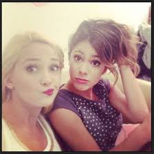 Pin By M En Bleu On Ante Mortem Storyboard Celebrities Martina Stoessel Celebs