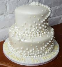 30th Pearl Wedding Anniversary Cake Www Chic Dreams Co Uk 30th Wedding Anniversary Cake Wedding Anniversary Decorations Wedding Anniversary Cakes