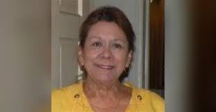 Debbie Reyes's Instagram, Twitter & Facebook