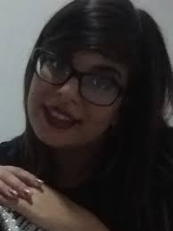 a Camile adolescente tá muito feliz