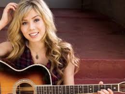 She has three siblings marcus mccurdy (older brother), scott mccurdy (older brother), dustin mccurdy (older brother). Jennette Mccurdy Bio Height Weight Age Measurements Celebrity Facts